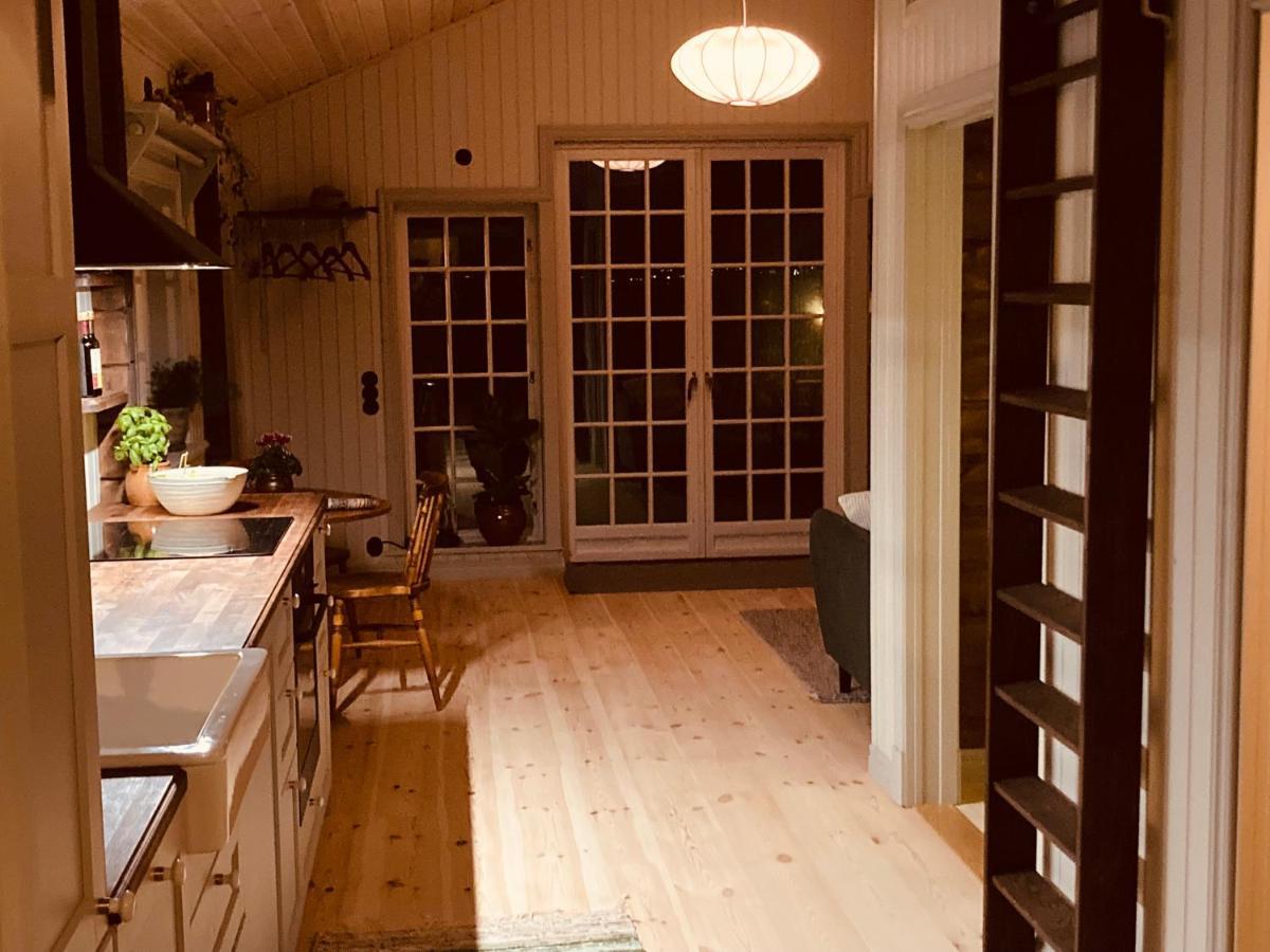 Sjoestugan Vallersvik Frillesas Exterior photo